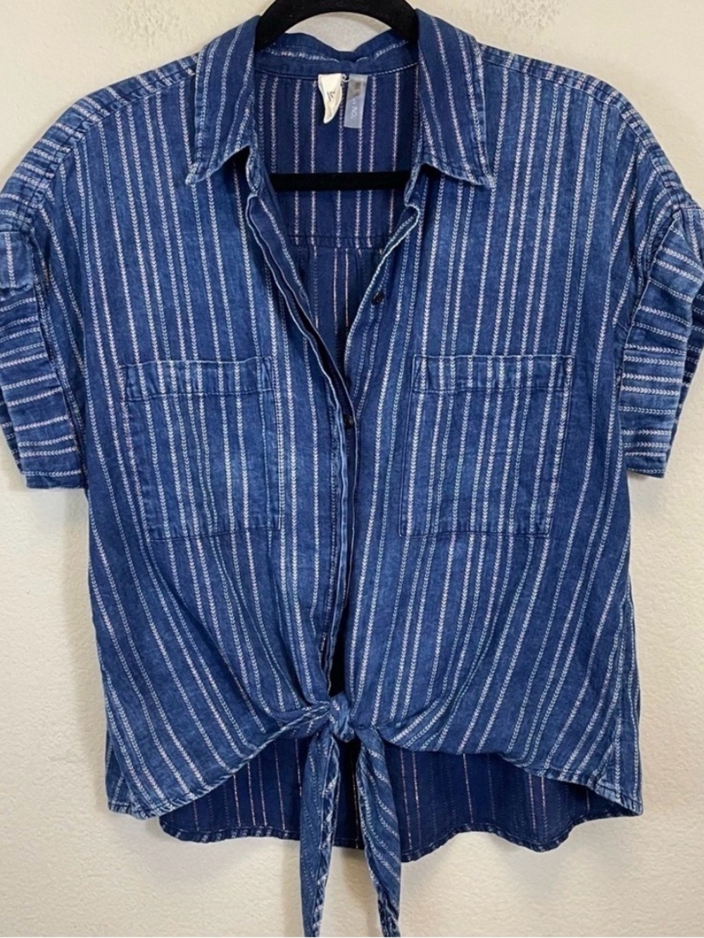 Elan Metallic Striped Tie Front Shirt Blue Size M
